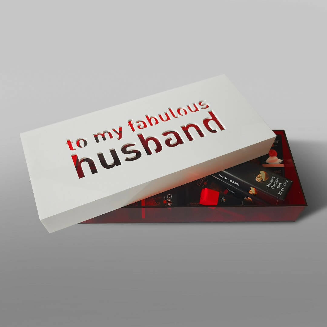 Custom-made husband box design