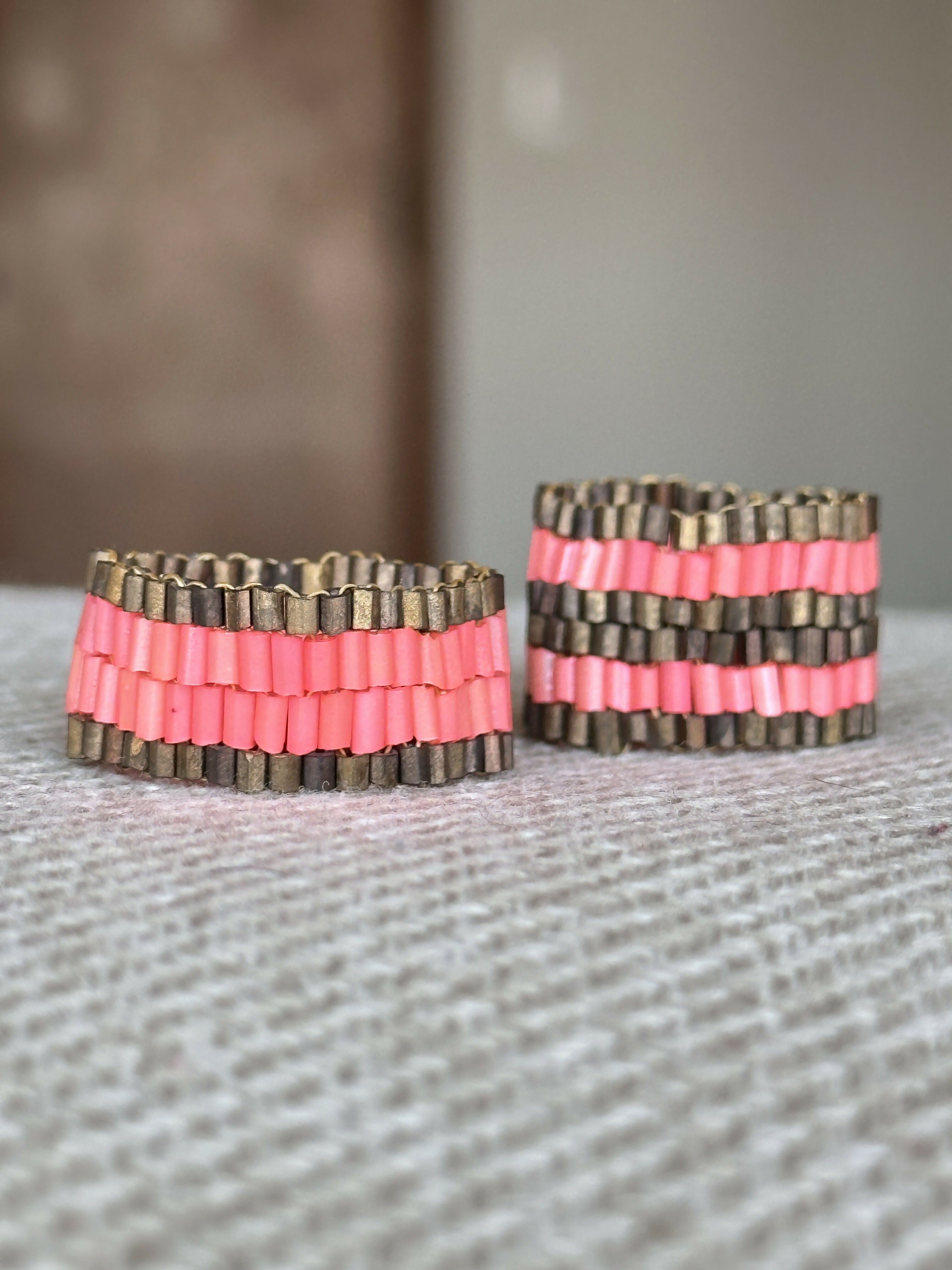 The PUT A RING ON IT collection: Lines serie 13, 6 rows!