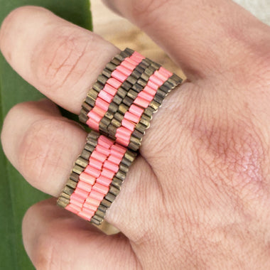 The PUT A RING ON IT collection: Lines serie 12, 4 rows!