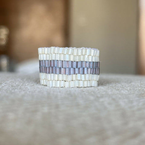The PUT A RING ON IT collection: Lines serie 4, 6 rows!