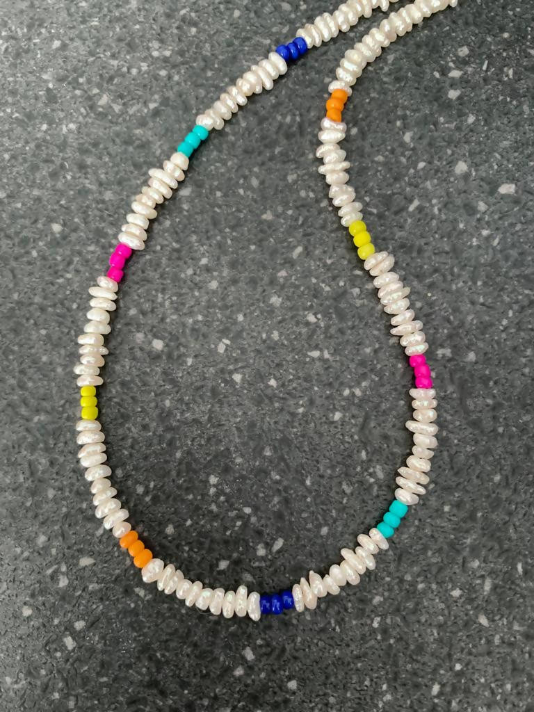 Freshwater pearl choker with colored beads