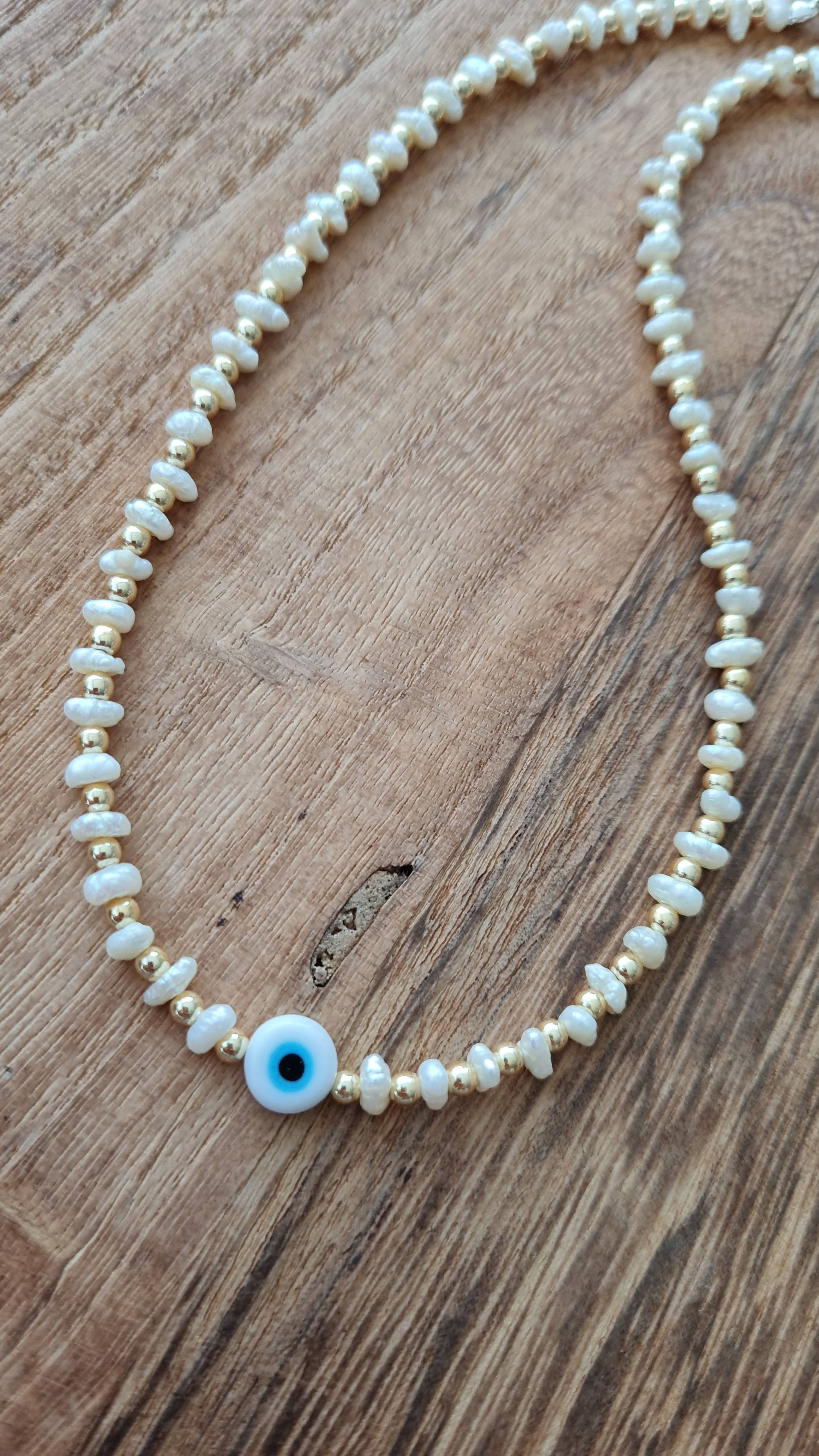 Freshwater pearl with eye