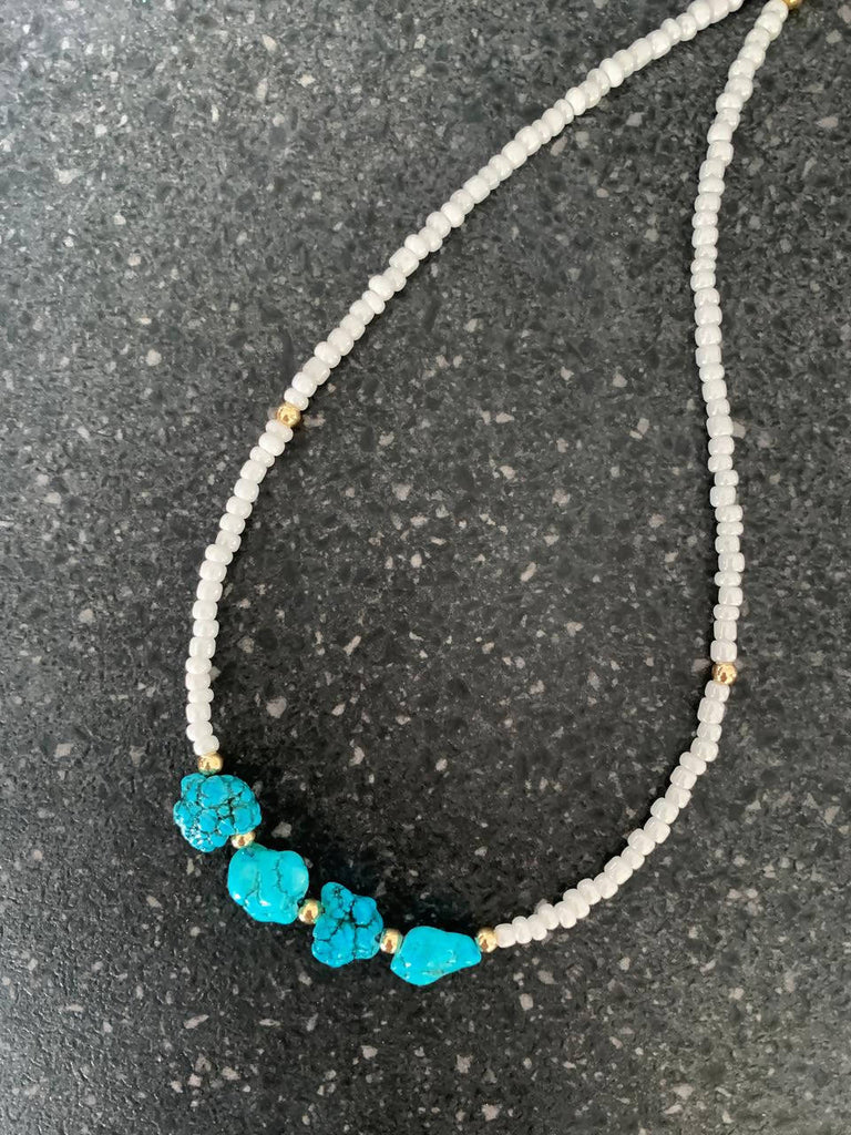 White choker with turquoise stones