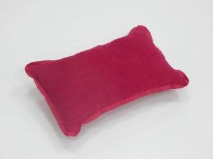 Beach pillow red